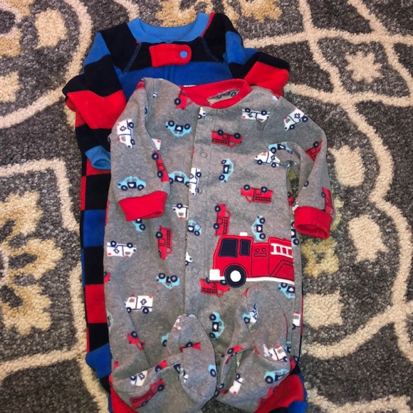 0-3mo bundle of footy lil pj’s soft and comfy - Picture 3 of 4